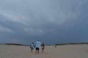 Click to see 01 Indian Wells T'Storm.JPG