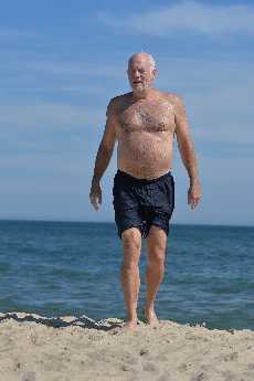 Click to see 10 Robert.JPG