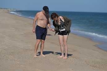 Click to see 12 Robert & Mary.JPG