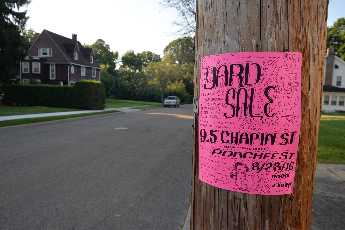 Click to see 57 Chapin Yard Sale.JPG