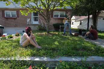 Click to see 61 Chapin Yard Sale.JPG