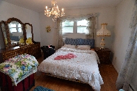 Click to see 25 End Bedroom.jpg