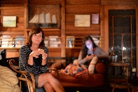 Click to see 146 Erin and Kate.jpg