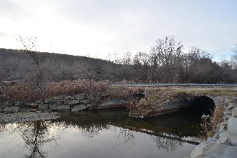 Click to see 29 Twin Tunnels 01.jpg