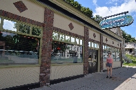 Click to see 044 The Hollywood.jpg