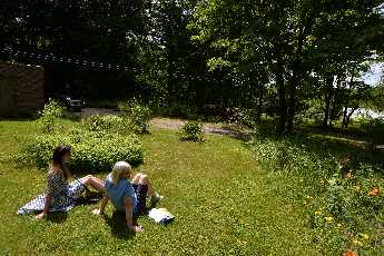 Click to see 23 Whitney Point Yard.JPG