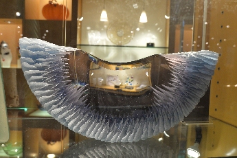 Click to see 12 Art Glass.jpg
