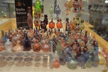 Click to see 15 Tiny Bottles.jpg