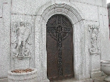 Click to see 23 Bronze Doors 04.JPG