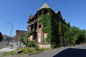 Click to see Ruins 02.JPG