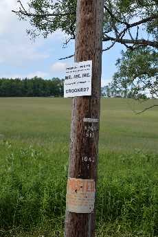 Click to see Signs 02.JPG